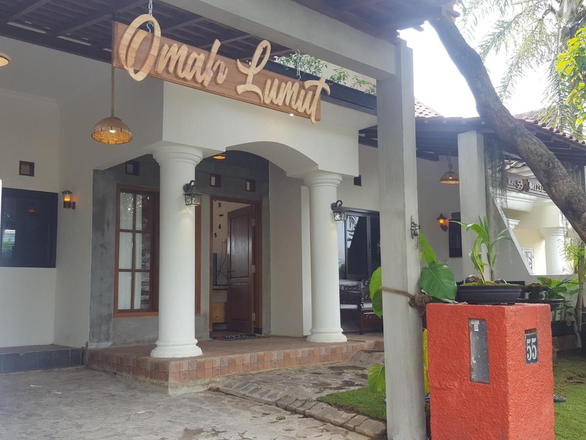 Omah Lumut Malang, Family 3 Bedrooms Free Pool Kolam Renang *