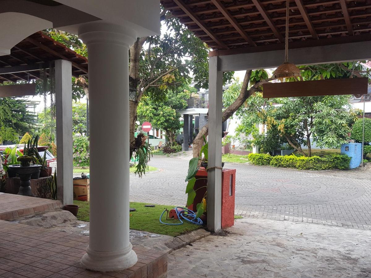 Omah Lumut Malang, Family 3 Bedrooms Free Pool Kolam Renang
