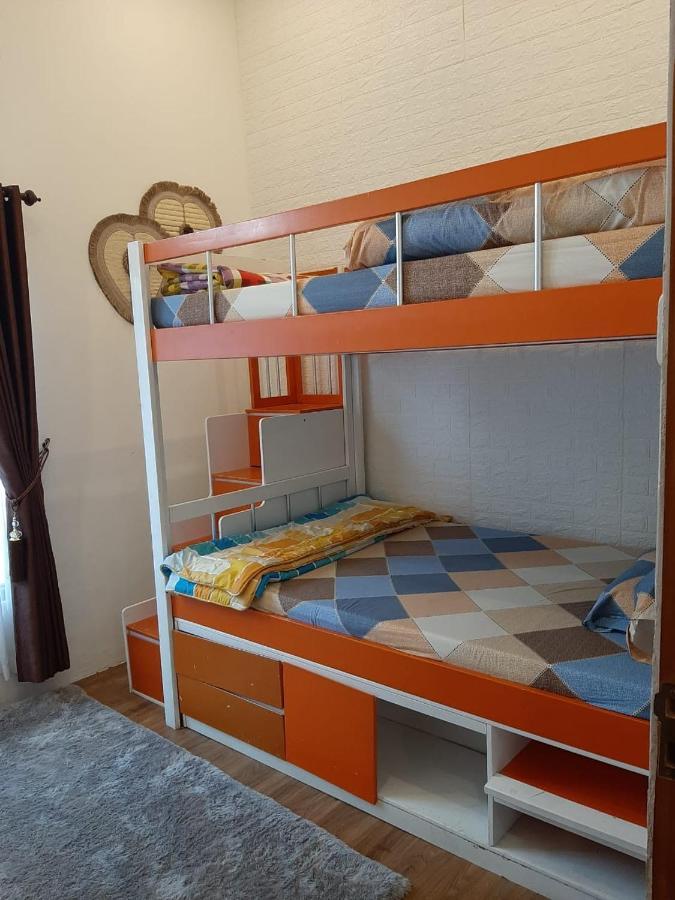 Omah Lumut Malang, Family 3 Bedrooms Free Pool Kolam Renang Villa