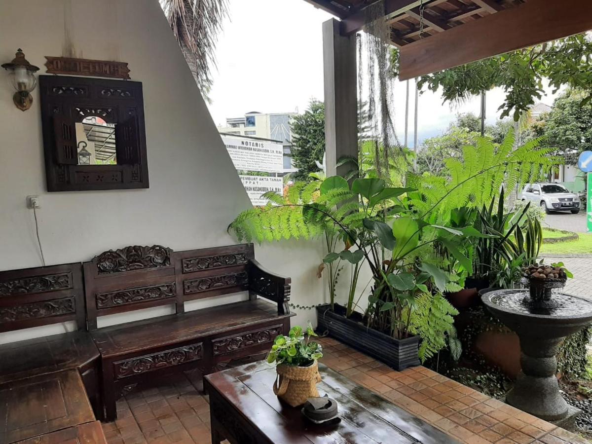 Omah Lumut Malang, Family 3 Bedrooms Free Pool Kolam Renang